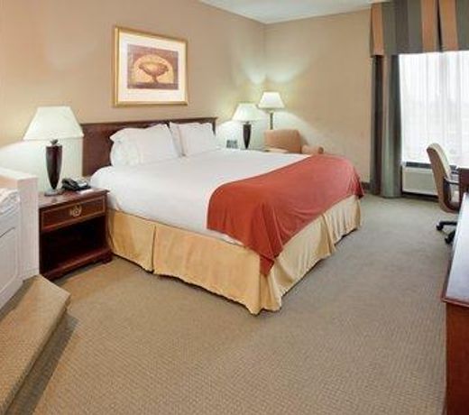 Holiday Inn Express Hotel Kansas City - Bonner Springs, an IHG Hotel