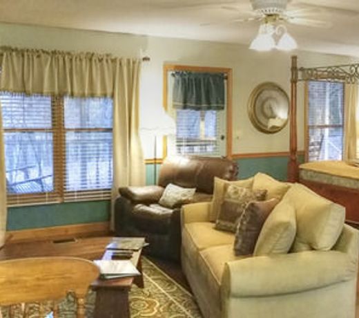 Blue Mountain Mist Country Inn