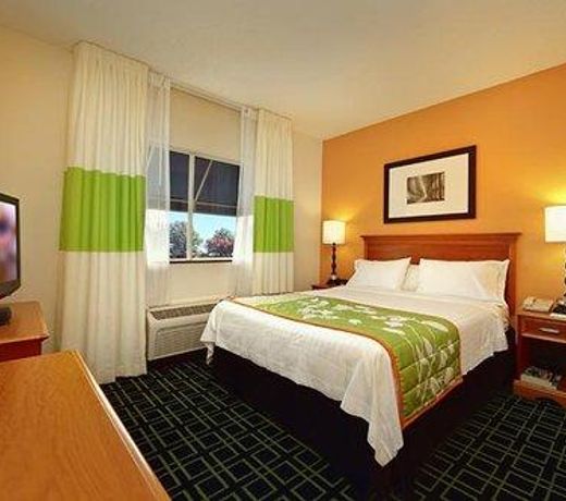 The Lodge at Five Oaks