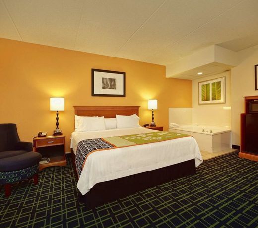 The Lodge at Five Oaks