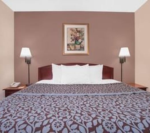 Days Inn by Wyndham Dublin GA