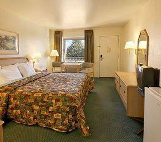Days Inn by Wyndham Deming