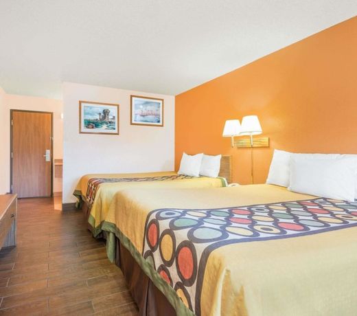 Super 8 by Wyndham Deming NM