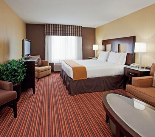 Holiday Inn Express Hotel & Suites Belmont, an IHG Hotel