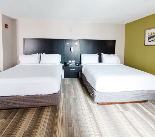 Holiday Inn Express & Suites Shelbyville, an IHG Hotel