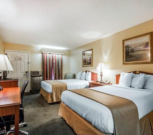 Quality Inn Decatur River City