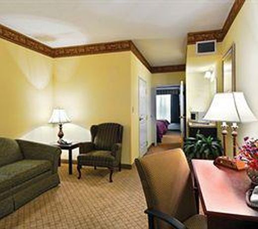 AMBERLEY SUITE
