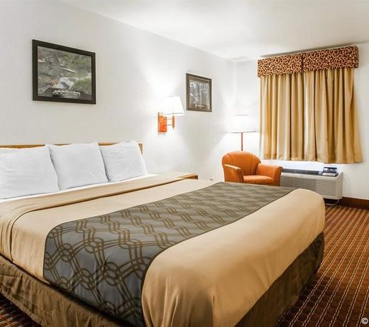 Econo Lodge Truman Inn