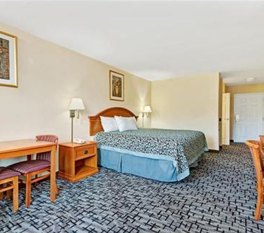 Days Inn by Wyndham Bethel - Danbury