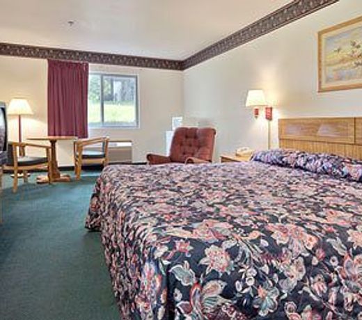 SureStay Plus Hotel by Best Western Bettendorf