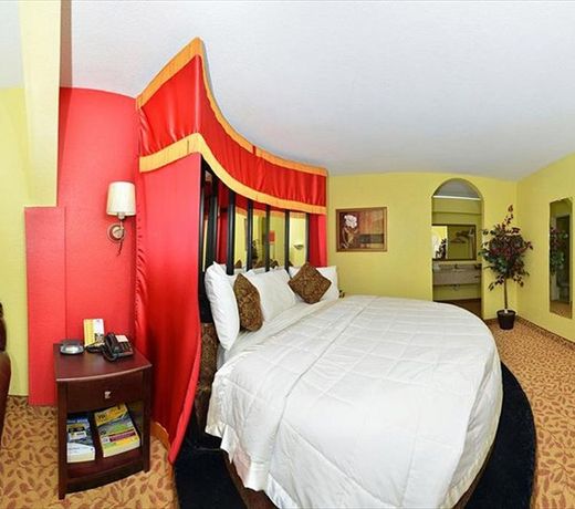 OYO Hotel Shenandoah Woodlands Mall