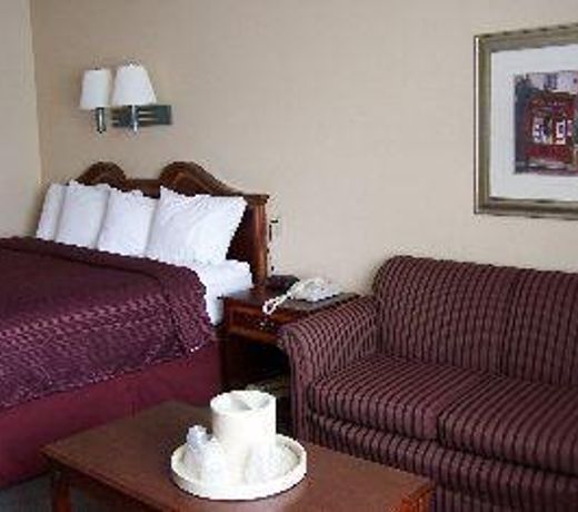 Riverview Inn & Suites
