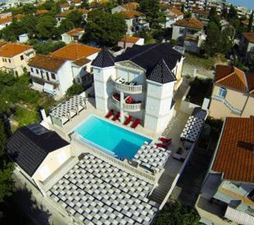 Apartments Villa Zlatko
