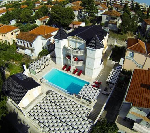 Apartments Villa Zlatko