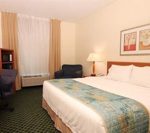Baymont by Wyndham Coon Rapids