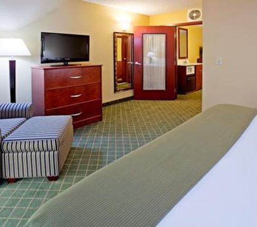 Holiday Inn Express Hotel & Suites Coon Rapids - Blaine Area, an IHG Hotel