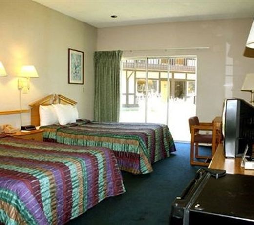 Sideways Inn