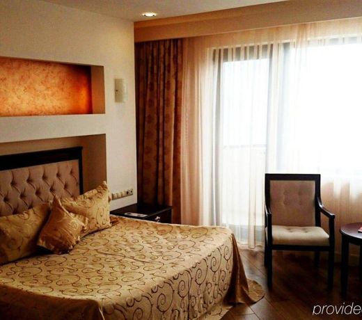 The Crown Hotel