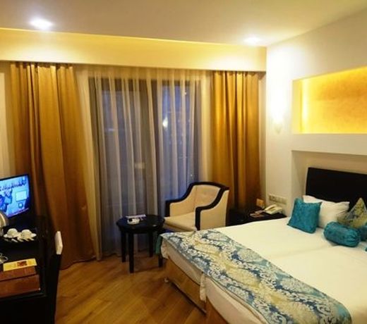 The Crown Hotel