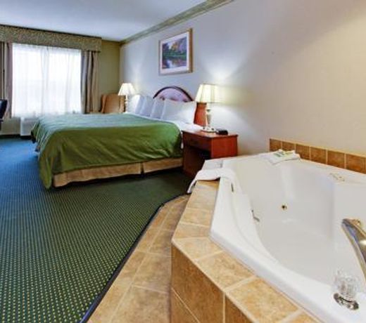 Country Inn & Suites by Radisson, Brockton (Boston), MA