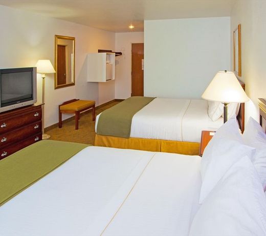 Holiday Inn Express Hotel & Suites Elkins