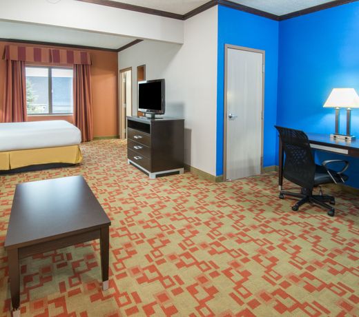 Holiday Inn Express Cleveland Airport - Brook Park, an IHG Hotel