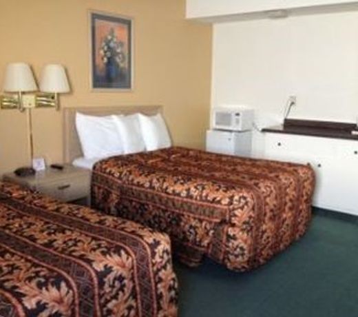 Howard Johnson by Wyndham Buena Park