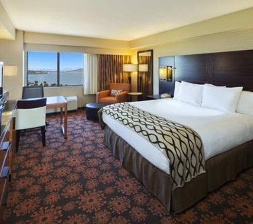 DoubleTree by Hilton San Francisco Airport