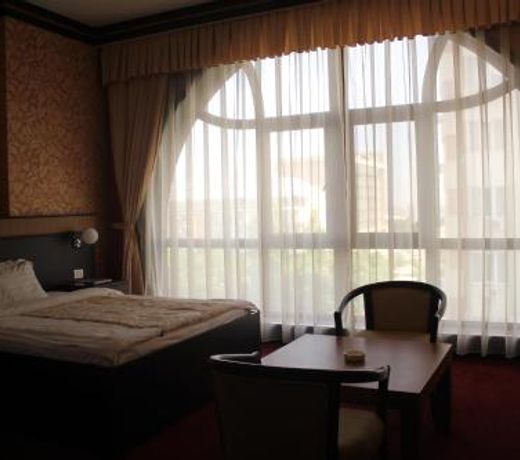 Alp Inn Hotel