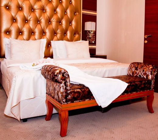 Sapphire Hotel