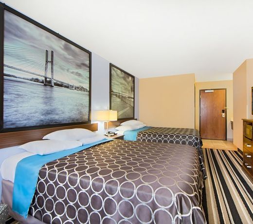 Super 8 by Wyndham Fairfield