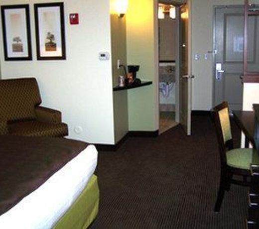 AmericInn by Wyndham Fairfield
