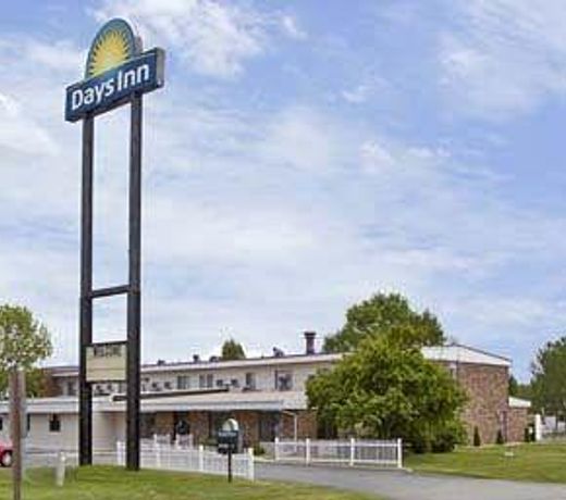 Days Inn by Wyndham Fond du Lac