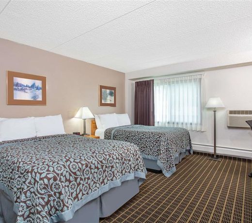 Days Inn by Wyndham Fond du Lac