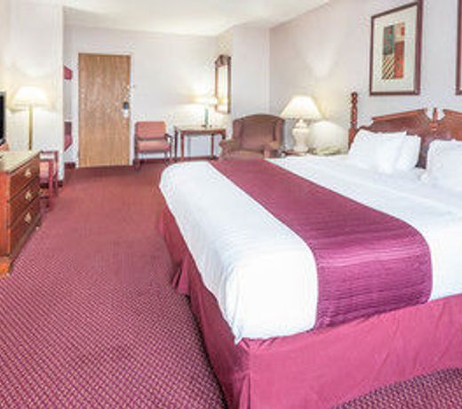 Days Inn by Wyndham Tiffin
