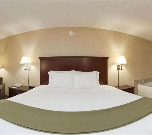 Holiday Inn Express Tiffin, an IHG Hotel