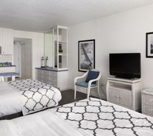 Island Inn Beach Resort