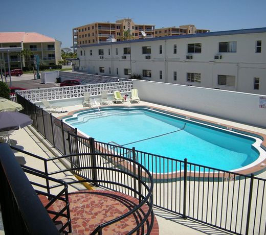 Beachside Resort Motel