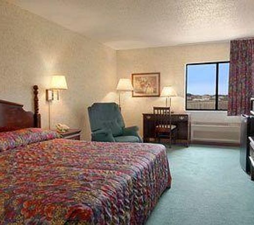 Howard Johnson by Wyndham Manteno