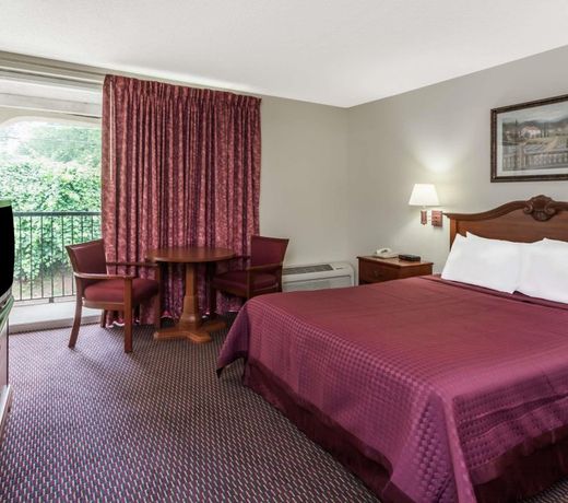 Red Roof Inn Warrenton