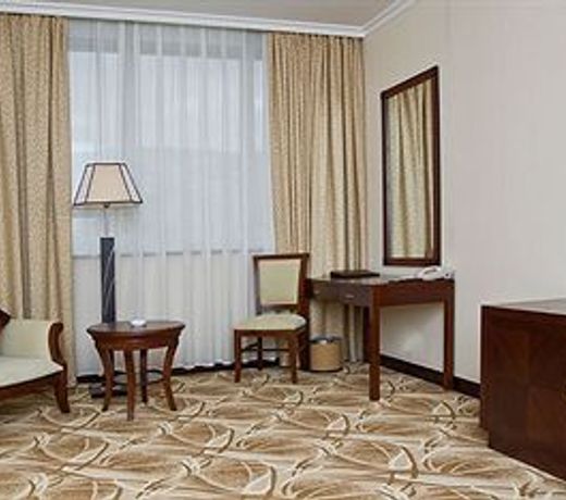 Golden Coast Hotel