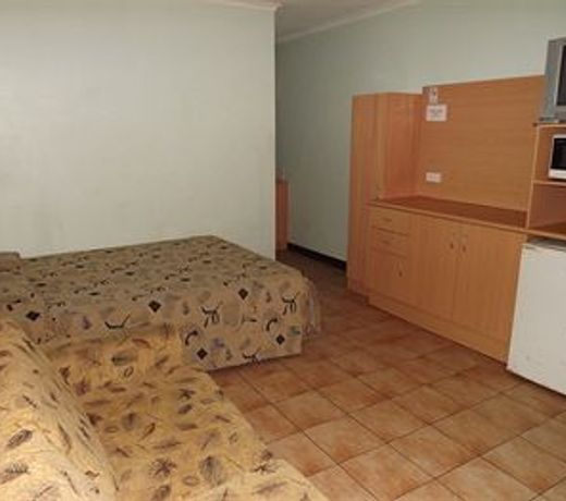 Palm Court Backpackers