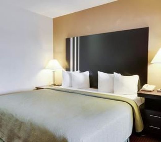 Quality Inn & Suites Clarksville
