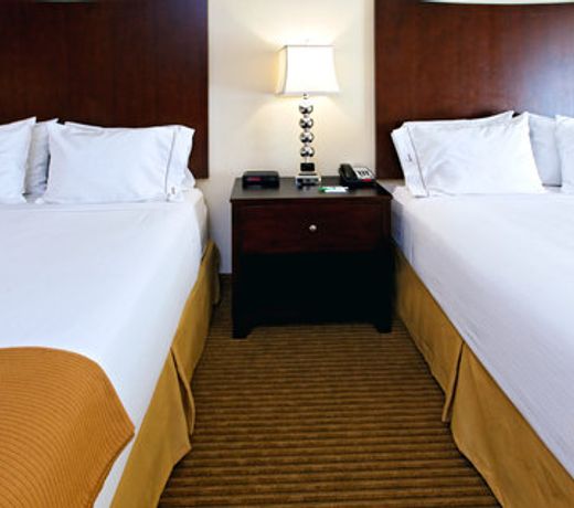 Holiday Inn Express Hotel & Suites Cleburne, an IHG Hotel