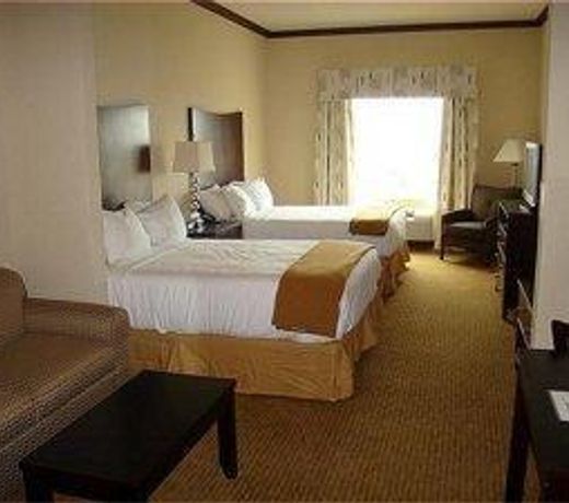 Holiday Inn Express Hotel & Suites Cleburne, an IHG Hotel