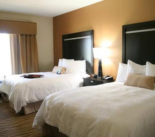 Hampton Inn & Suites Cleburne
