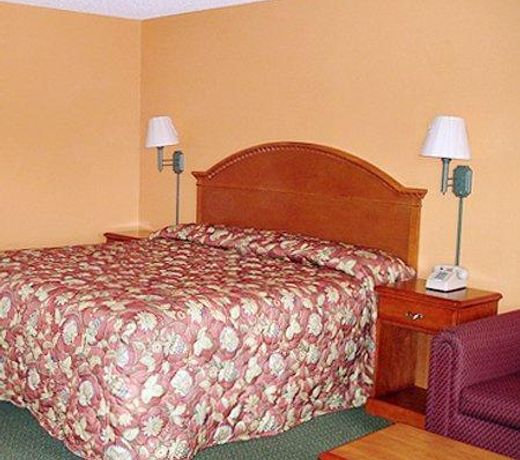 American Inn Cleburne