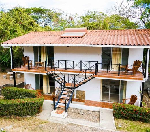 El Pacifico Hotel
