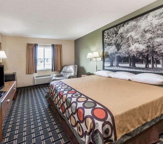 Super 8 by Wyndham Greenville