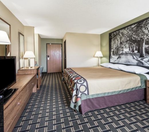 Super 8 by Wyndham Greenville